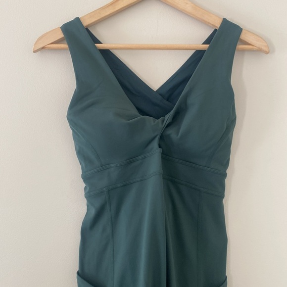 NWT Fabletics Oasis Twist Front Pocket 7/8 Jumpsuit Everpine Green Size M - Picture 4 of 14